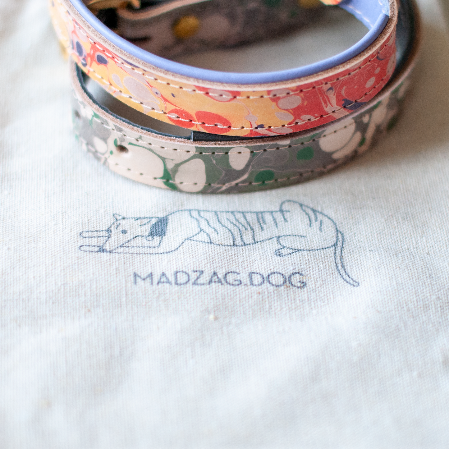 Márványos nyakörv