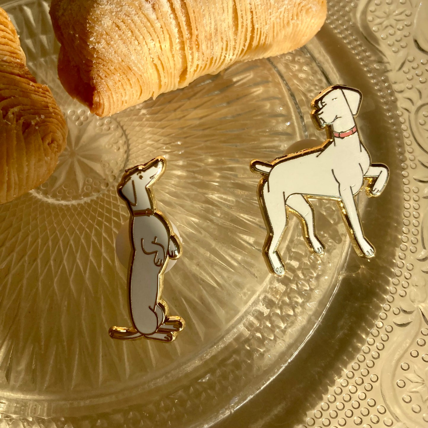 Madzag X Olovka Enamel Pin Collection